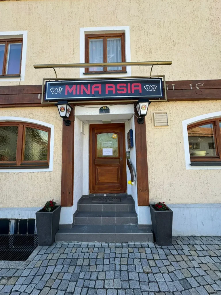 Mina Asia restaurent 1